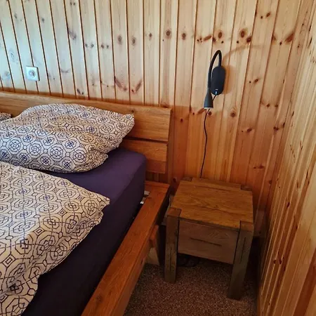 Zendorn Apartman *